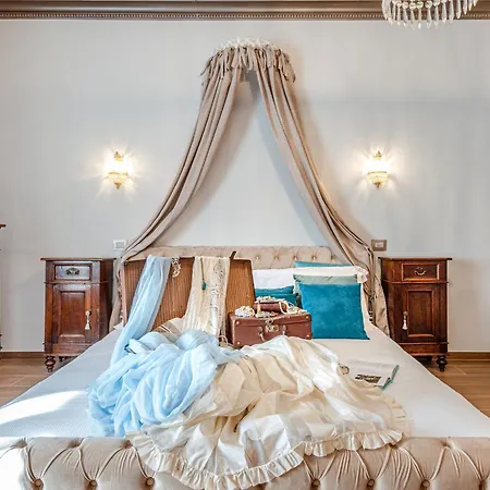 Altalena Luxury And Casa de hóspedes