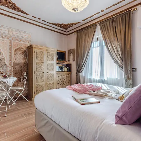 Altalena Luxury And * Siena