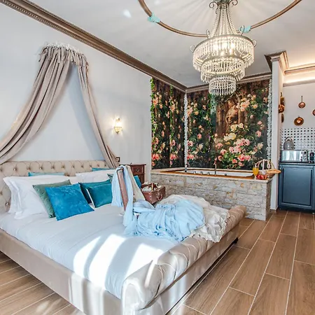 Altalena Luxury And Gasthof Siena